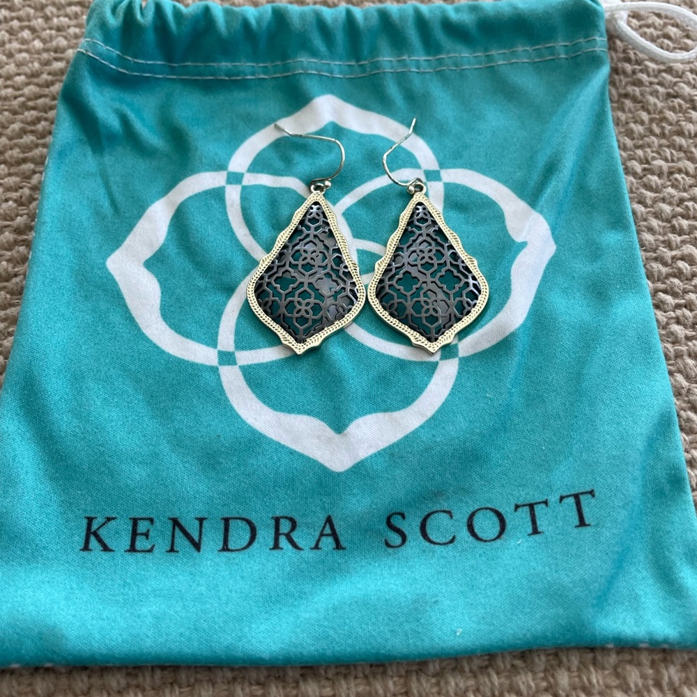 Kendra Scott Addie Gold Drop Earrings